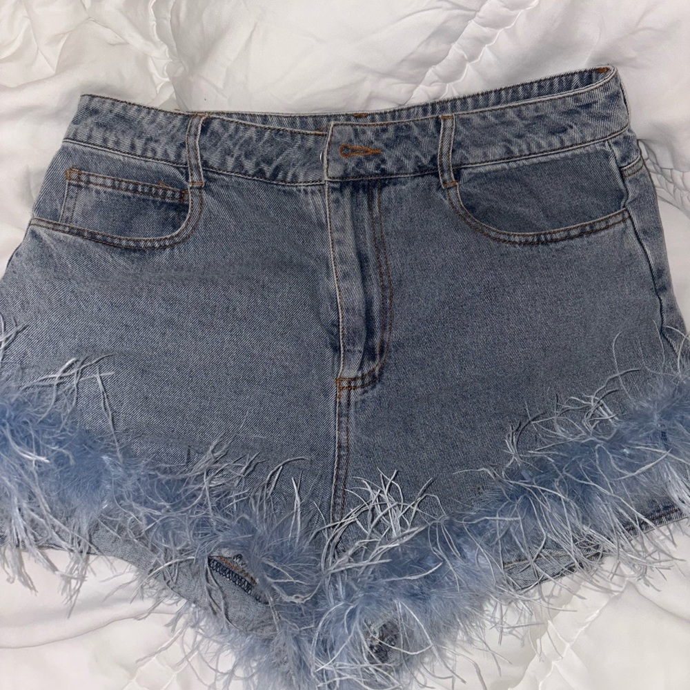 Le Lis Blue Feather-Trim Jean Shorts
